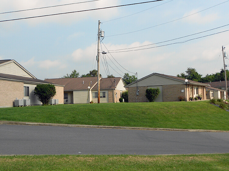 Maple View Two Bedroom Townhouse Fairview, LLC