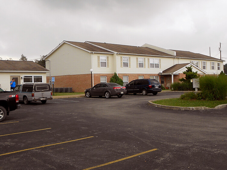 Rich View Three Bedroom Apartment Fairview, LLC